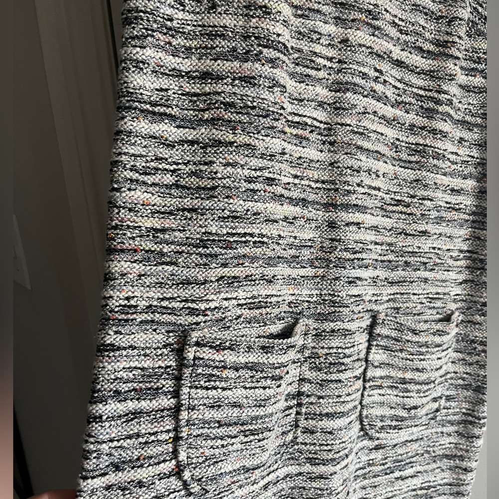 Loft Dress - Picture 2 of 4